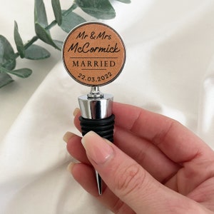 Wedding Gift Bottle Stopper, Personalised Wedding Day Gift for Newly Weds, Leather Wedding Gift, Mr & Mrs Keepsake