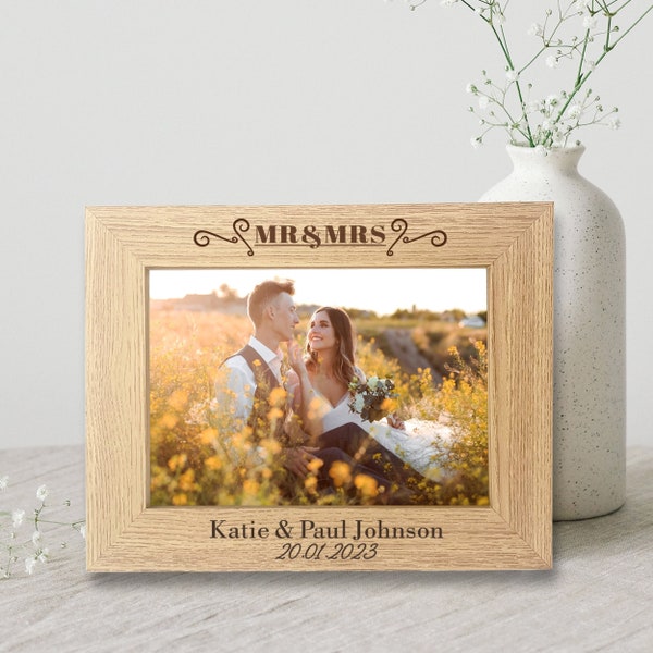 Wedding Gift, Mr & Mrs Wedding Photo Frame, Personalised Wedding Gift, Wedding Day Keepsake, Newly Weds Couple Frame