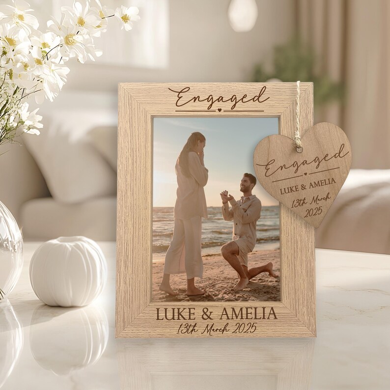 Engagement Photo Frame & Plaque, Engagement Gift, Personalised Gift for Engaged Couple, Wooden Engagement Picture Frame 4x6 5x7 6x8 Engraved