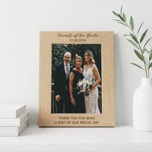 Marco personalizado para la fiesta de bodas, marco de fotos de madera grabado para bodas, recuerdos de boda al por mayor, regalo de agradecimiento para los padres de la novia.