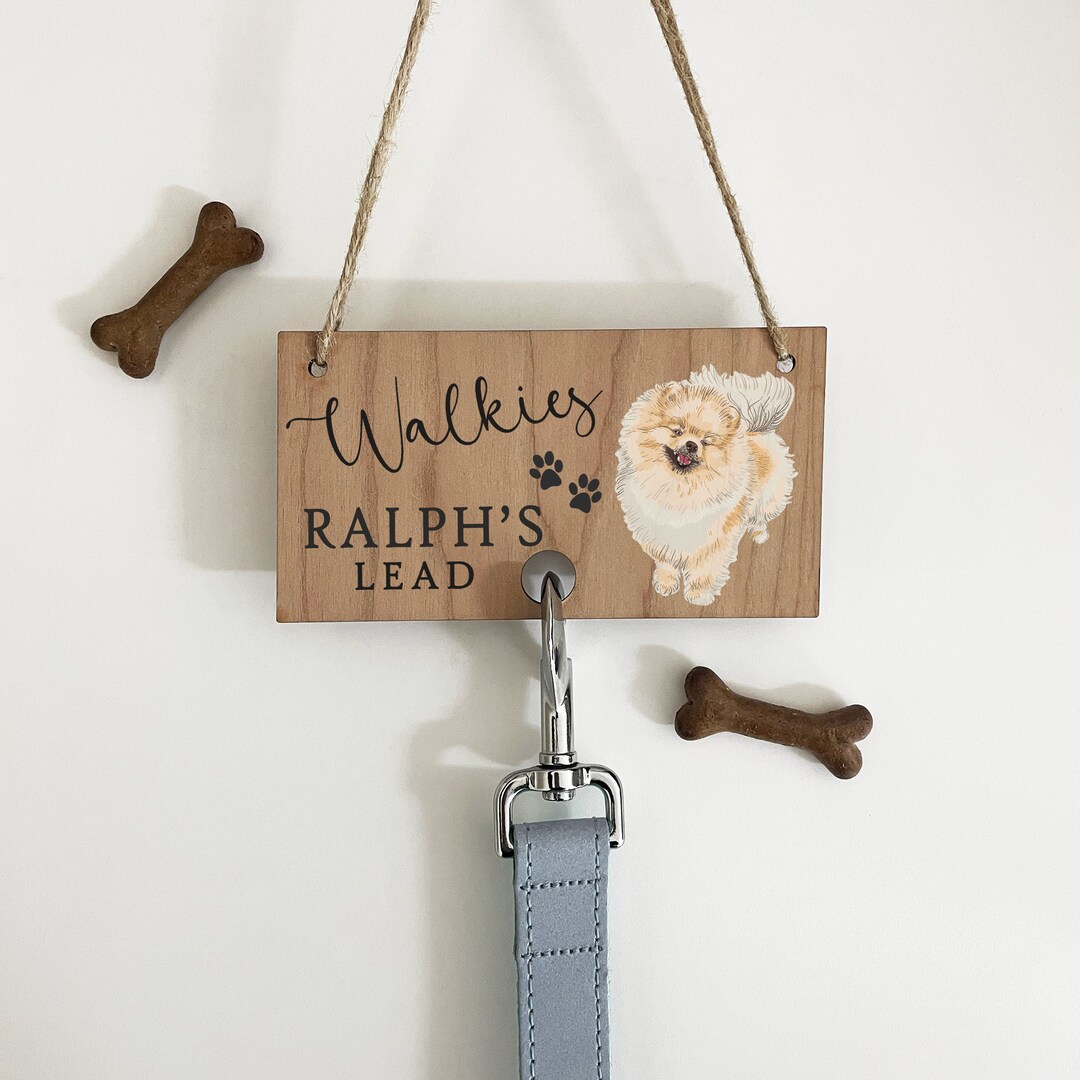 Personalised Pomeranian Lead Holder, Custom Dog Gift, Decor for Dog