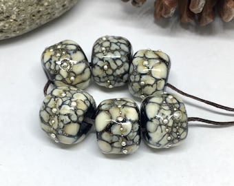 Glass Lampwork Beads Glossy 6 Black Ivory Speckled Beads Fine Silver Foil