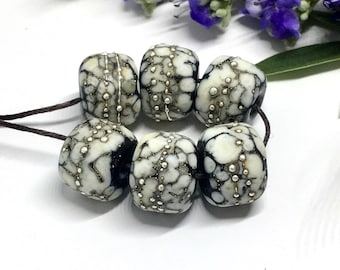 Glass Lampwork Beads 6 Etched Black Ivory Speckled Beads Fine Silver Foil
