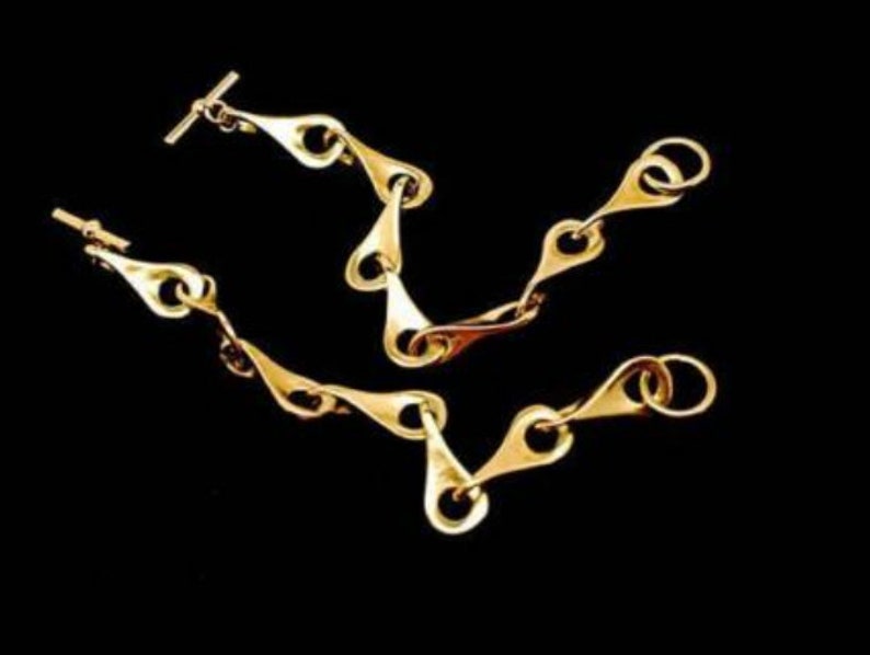 ROBERT LEE MORRIS Set of 2 Gold Chain Link Bracelet Toggle Closure