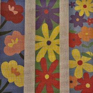 Kreatives Nadelspitzen Lesezeichen Design, Handgesticktes Blumenmotiv - Optionale Garnfarben, Geschenk für Bücherliebende, drei Designs auf einer Leinwand,