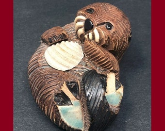Artesania Rinconada Sea Otter with Shell and Blue Feet Ceramic Art Figurine Retired Vintage Handcrafted in Uruguay