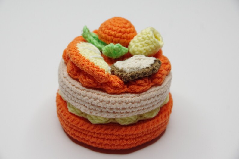 Crochet play food, crochet pastry pattern, crochet fruit, crochet vegetables, crochet food pattern,play kitchen crochet patterns.