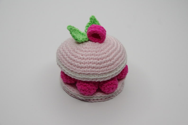 Crochet play food, crochet pastry pattern, crochet fruit, crochet vegetables, crochet food pattern,play kitchen crochet patterns.