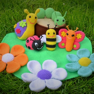 Amigurumi pattern. Crochet toy pattern. Crochet amigurumi patterns, baby play mat pattern, crochet activity mat, easy crochet pattern