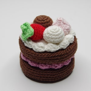 Crochet play food, crochet pastry pattern, crochet fruit, crochet vegetables, crochet food pattern,play kitchen crochet patterns.