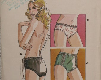 Kwik Sew 718 Pattern Misses' Panties Bikini Briefs Hipster Hip Hugger Vintage Lingerie