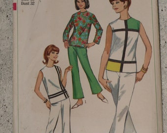 Simplicity 6389 Pattern Misses' Overblouse & Bell Bottom Pants Size 12 Uncut Vintage 1960's