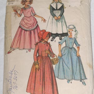 Simplicity 9136 Pattern Girls Puritan Pilgrim Pioneer Prairie Costumes Size 8 Vintage