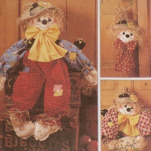 McCall&#39;s Crafts 8388 Pattern Scarecrow Doll Wreath Hanging Uncut 835
