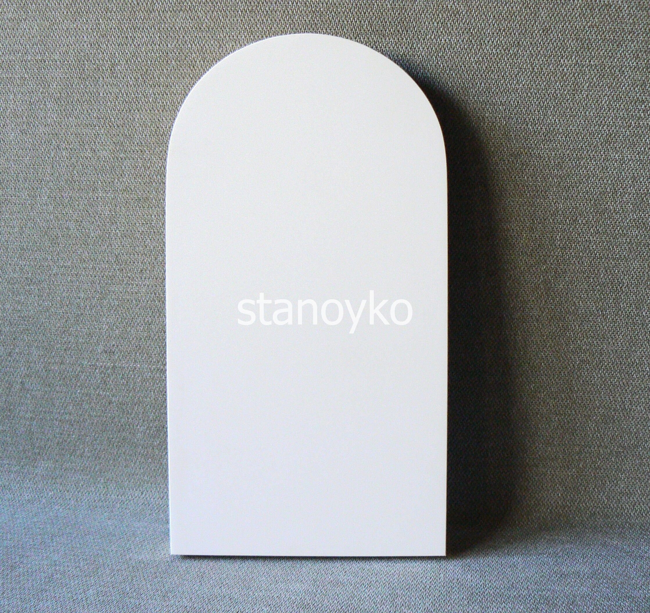 16x30 cm (6.30x11.81 inches) gessoed straight icon board with a round top