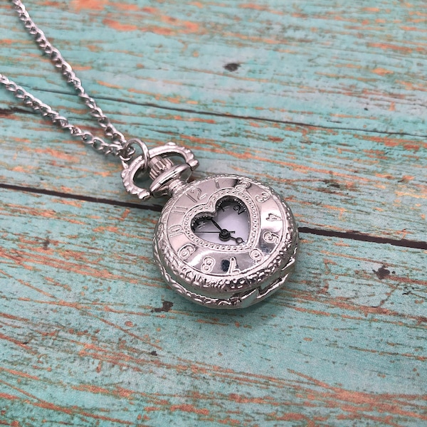 Small Vintage Style Heart Pocket Watch Silver Heart Door Numeral Pocketwatch Necklace Ready To Wear With Chain & Battery Included (258)