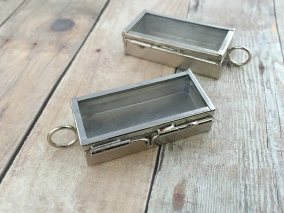 Small Silver Glass Door Shadow Box Rectangle Locket Box Pendant Apothecary Diy Locket Box Collage Charm Antique Silver Vintage Style 035