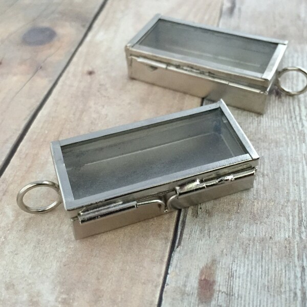 Small Silver Glass Door Shadow Box Rectangle Locket Box Pendant Apothecary DIY Locket Box Collage Charm Antique Silver Vintage style (035)