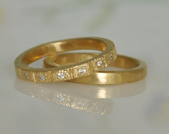 18k Gold Bridal Set of Ring,Gold and Diamonds Wedding Rings,Solid Gold Band,Engagement Ring Stacking Rings for Woman,Unique Handmade Setting