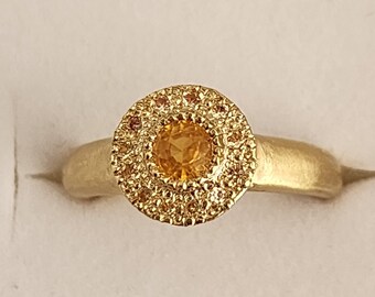 Elegant 18k Gold Ring and Sapphire with Unique Setting, Yellow Sapphire Gold Ring, 18k Solid Gold Ring, Wide Gold Ring, Sapphire Ring