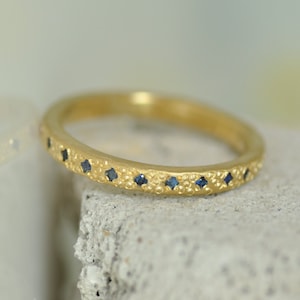 Blue Sapphire Wedding Band, 18k Gold Sapphire Ring, Promise Gold Ring, Delicate Alternative Engagement Ring, Eternity Sapphires Band for Her