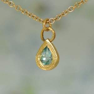 Green Tourmaline Necklace, Gold Necklace for Woman, Solid Gold Necklace, Teardrop Gold Pendant, 18k Gold Pendant, Green Tourmaline Pendant