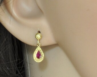 18k Gold Stud Earring with Ruby