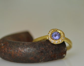 18K Engagement Ring, Tanzanite 18k Gold Ring, Diamond Unique Engagement Ring, Rough Finish Ring, Tanzanite and Diamond Ring, Solid Gold Ring