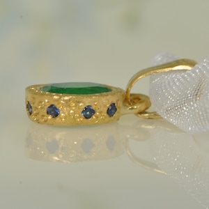 18K Solid Gold Pendant, Emerald Gold Pendant, May Birthstone Necklace, Small Blue Sapphire Necklace, Oval Pendant, Fine Pendant for Woman