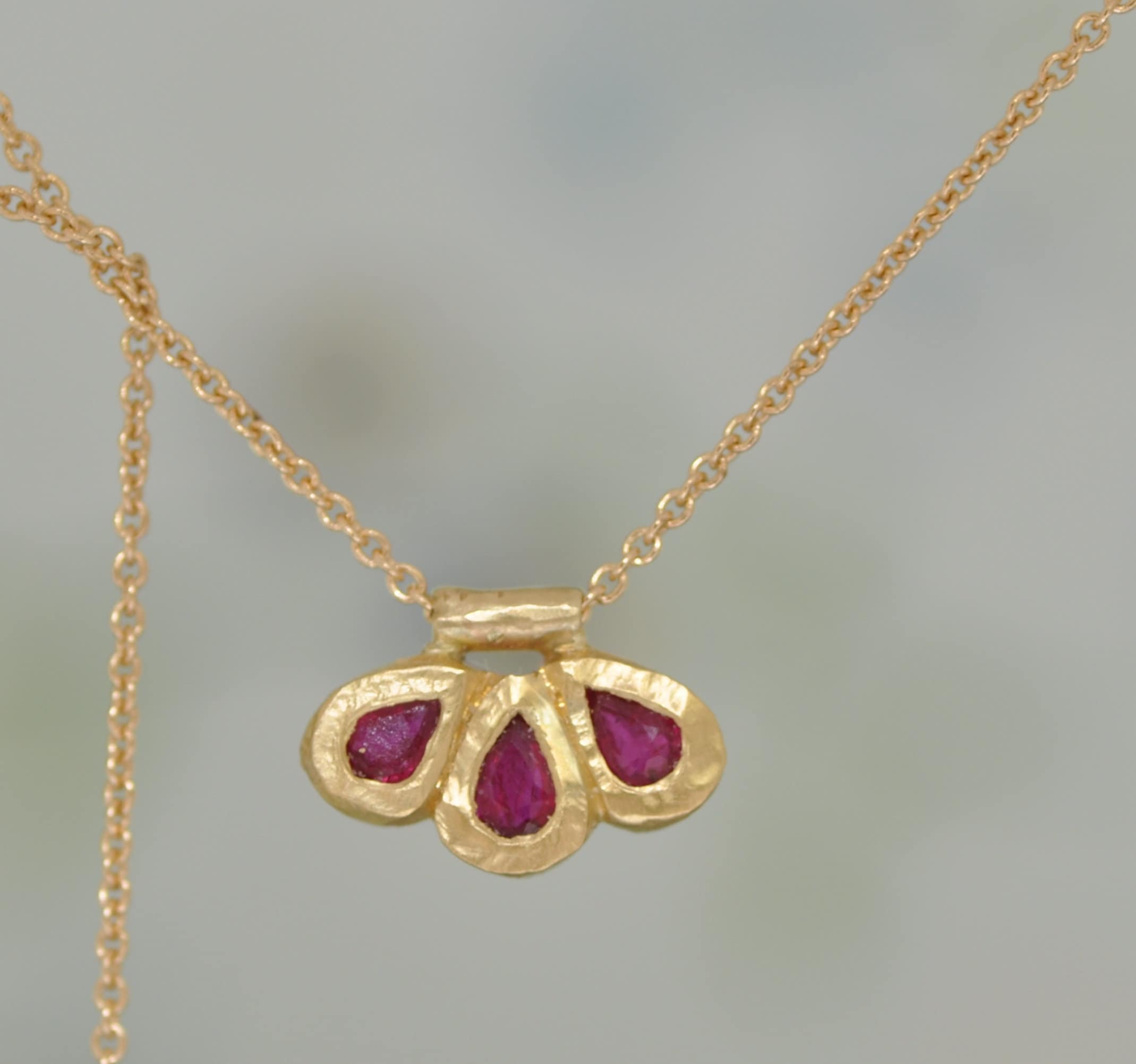 18k Gold Ruby Pendant, Three Teardrop Ruby Stones, Flower Gold Pendant ...