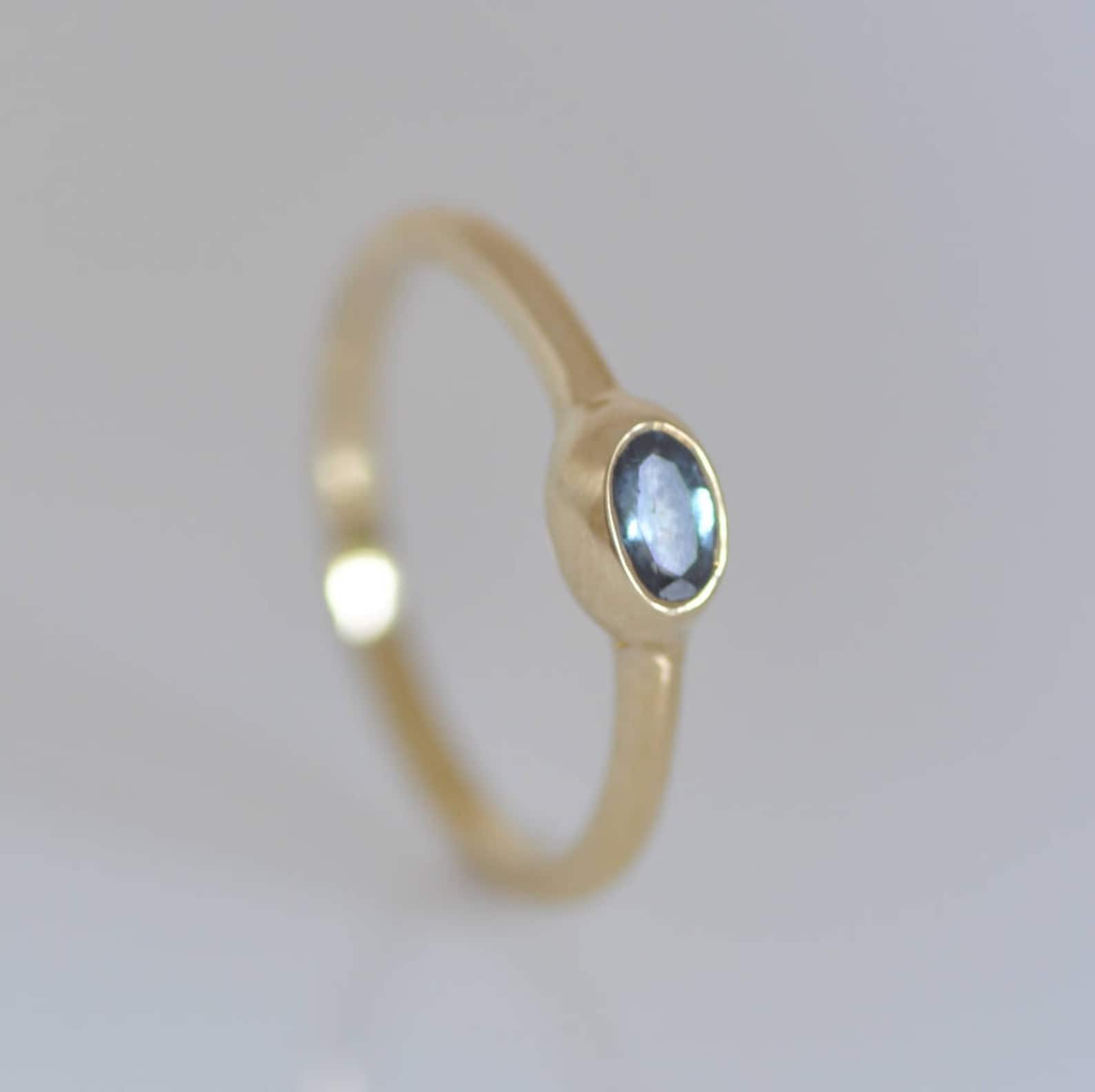 Aquamarine & 18k Gold Infinity Ring