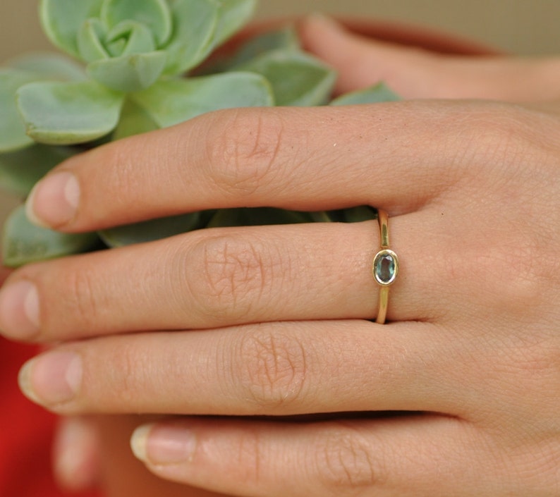 Aquamarine & 18k Gold Infinity Ring main image 1