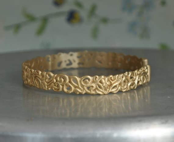 Gold - Bracelets & Cuffs - Indian Wear for Men - Buy Latest Designer Men  wear Clothing Online - Utsav Fashion