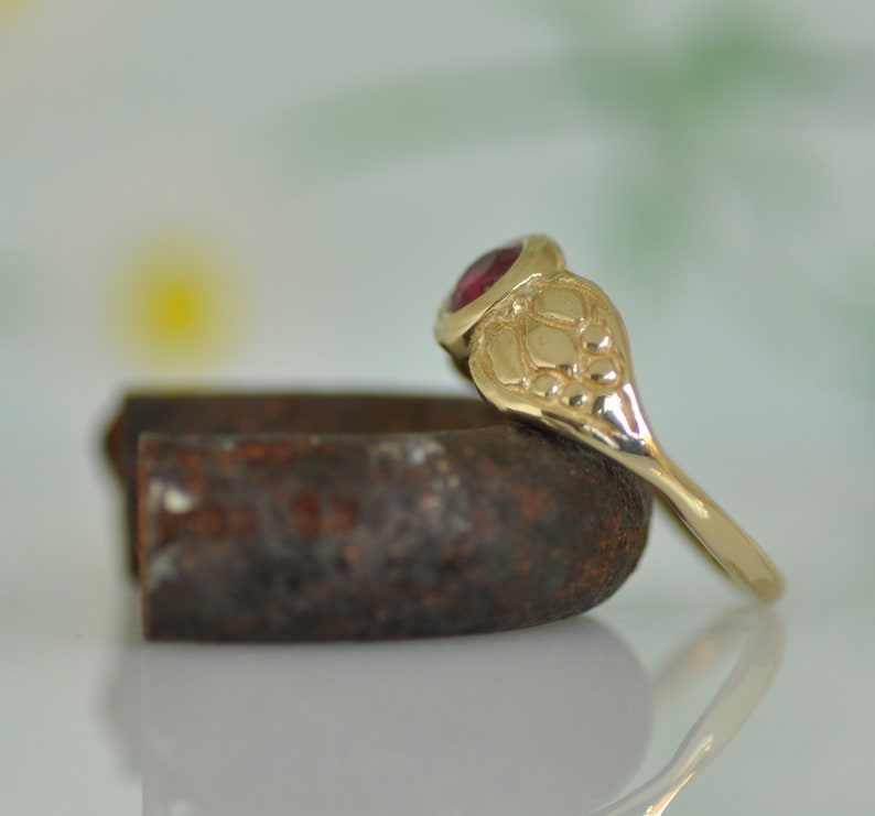 Gold Ruby Ring, Red Ruby Ring, Ruby Engagement Ring, 14k Gold Ring Gift for Women, Round 5 m"m Ruby Ring, Solid Gold Gold Engraved Leaf Ring