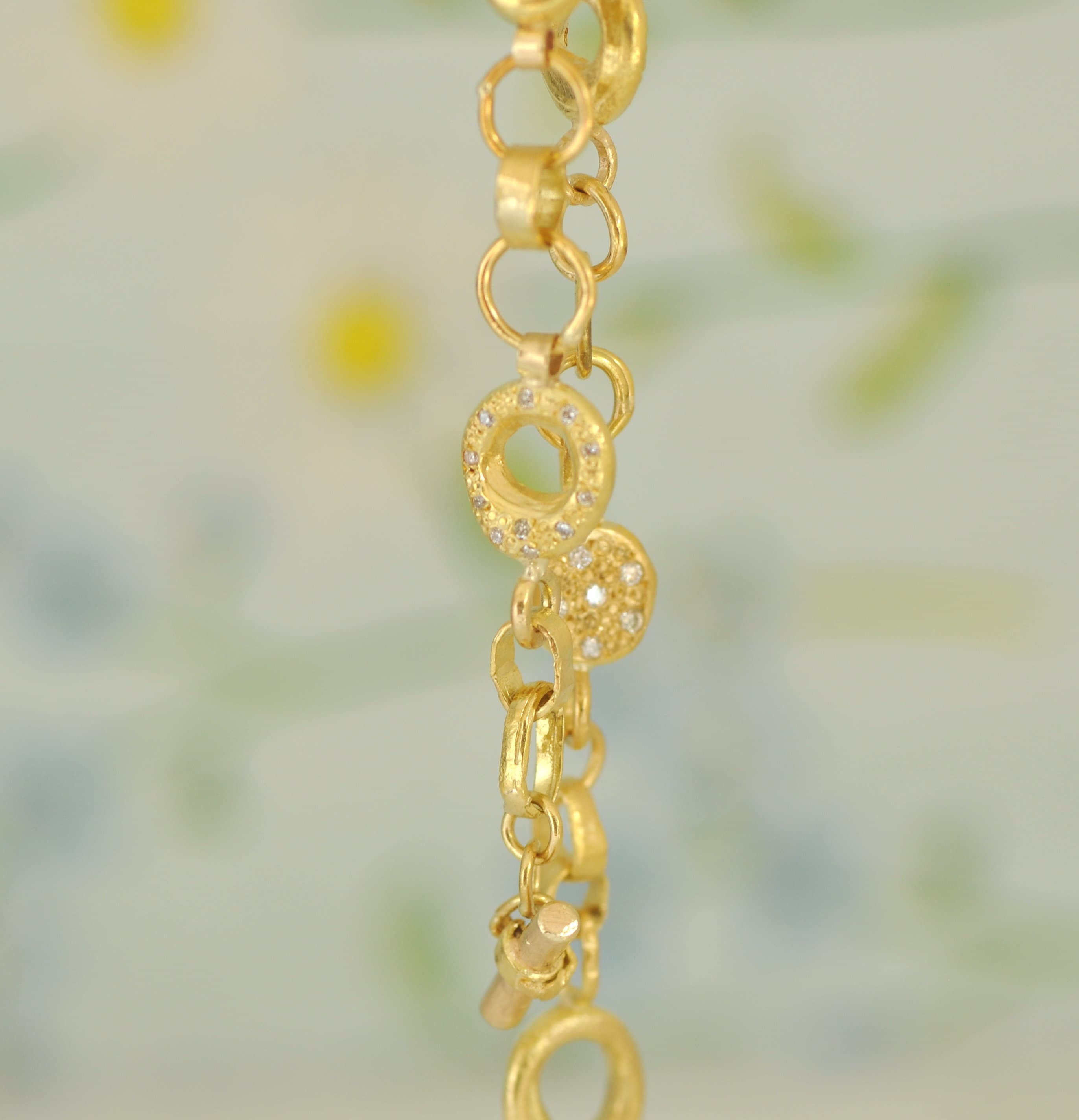 TOQUE De ORO 18K added a new photo — at... - TOQUE De ORO 18K, image size:2743x2848