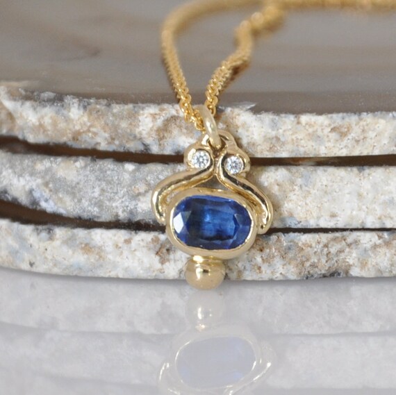 Sapphire & 14k Gold Petite Revival Pendant Necklace main image 1