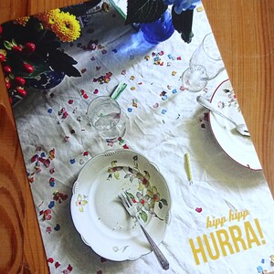 geburtstagskarte, glückwunschkarte, gratulationskarte, grußkarte, postkarte, fotografie, blumen, geschirr, konfetti, kaffeetafel