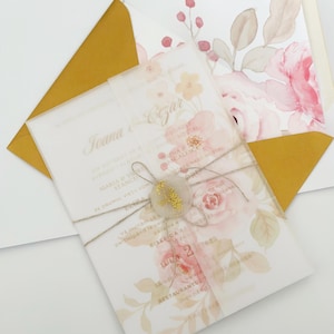 Jaquetas de veludo floral rosa e blush para convites 5x7