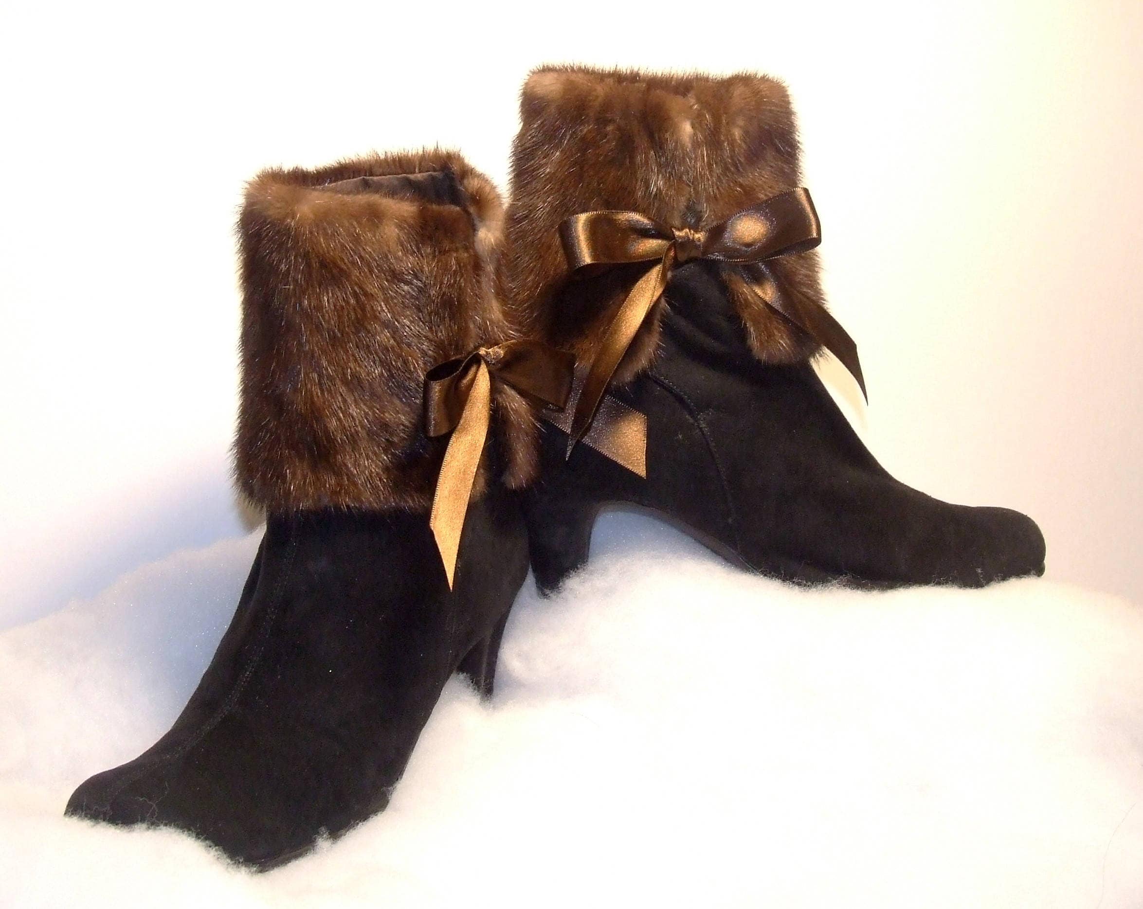 Luxurious Sable Mink Fur with Embroide rojo Marrón Silk Lining and Marrón Bow 5" by 11" before tied Luxurious Sable Mink Fur with Embroide rojo rojo rojo Marrón Silk Lining and Marrón Bow 5