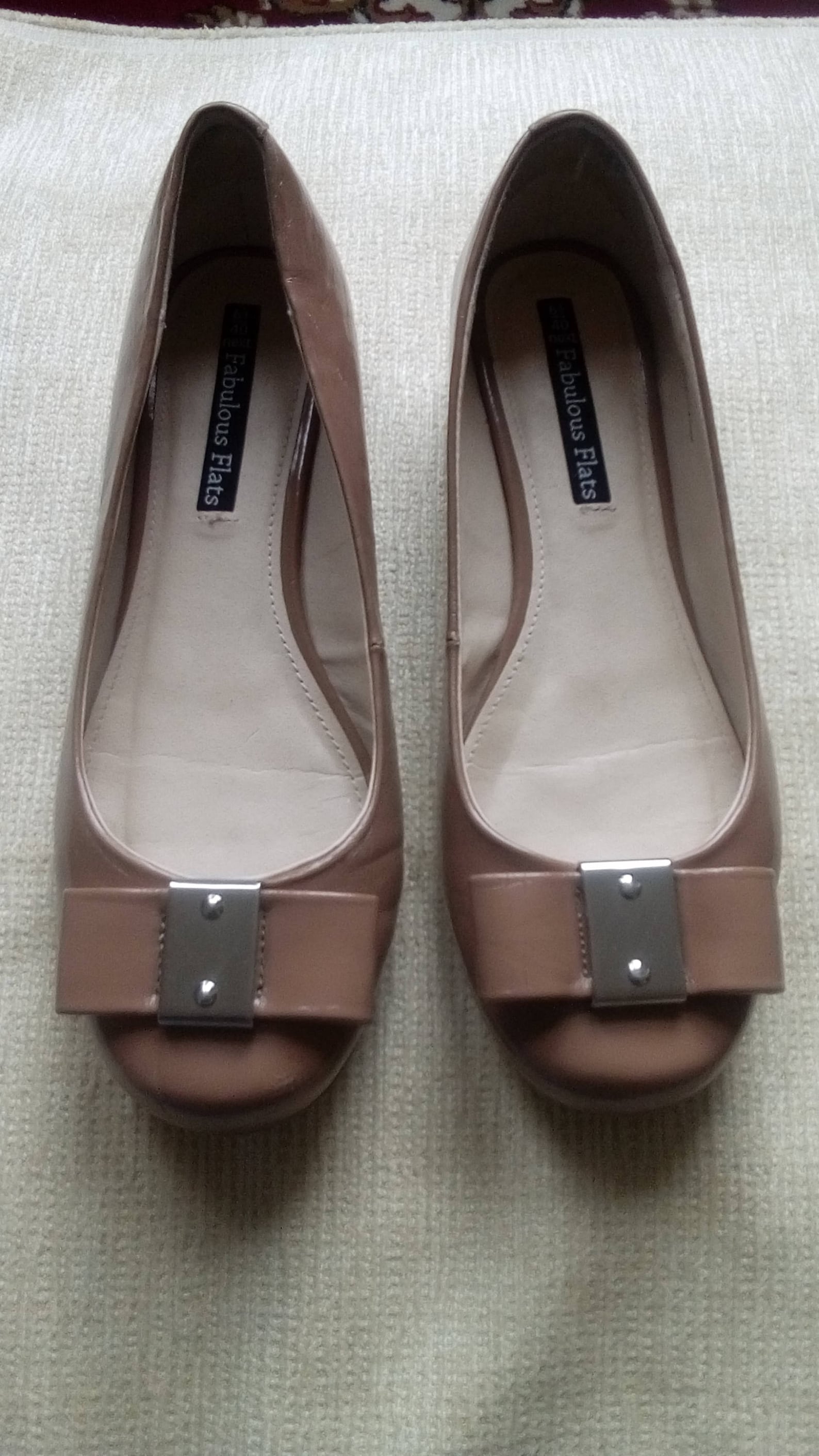 patent leather shoes/patent leather pumps/patent leather shoes/beige shoes/ballet pumps