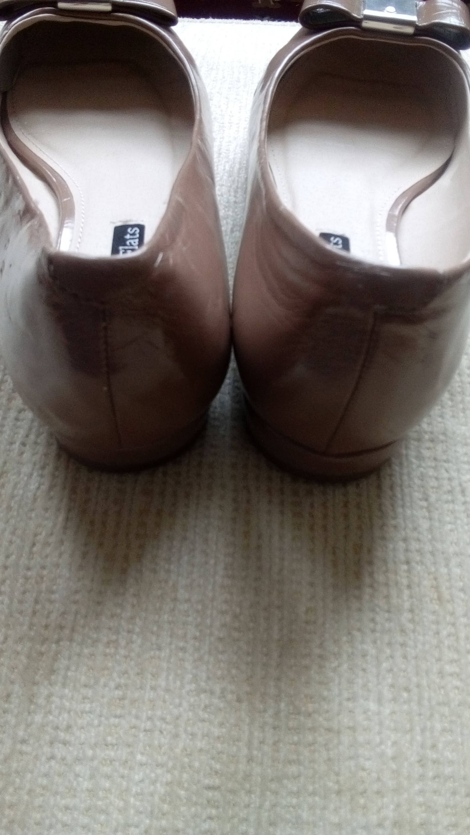 patent leather shoes/patent leather pumps/patent leather shoes/beige shoes/ballet pumps