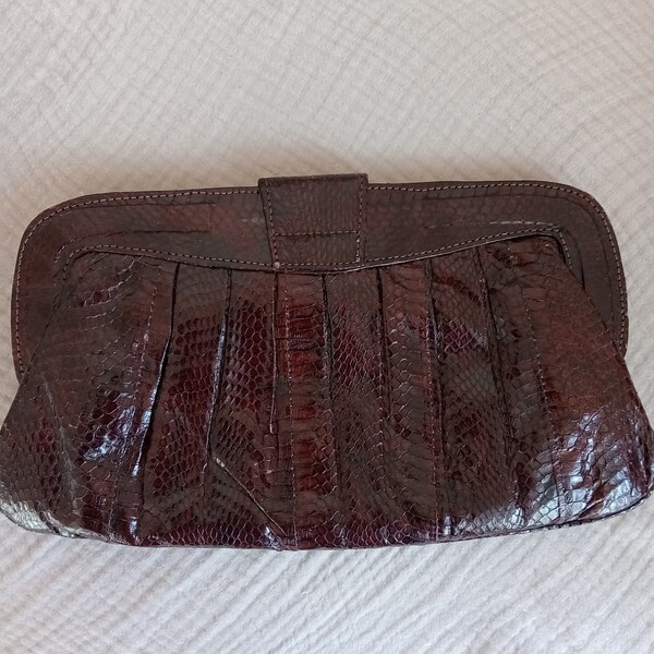 Hato hasi snakeskin clutch bag