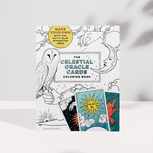 Il libro da colorare delle carte dell'oracolo celeste / Crea il tuo mazzo di divinazione mistico taglia e incolla / Un libro di attività sui tarocchi cosmici per la meditazione