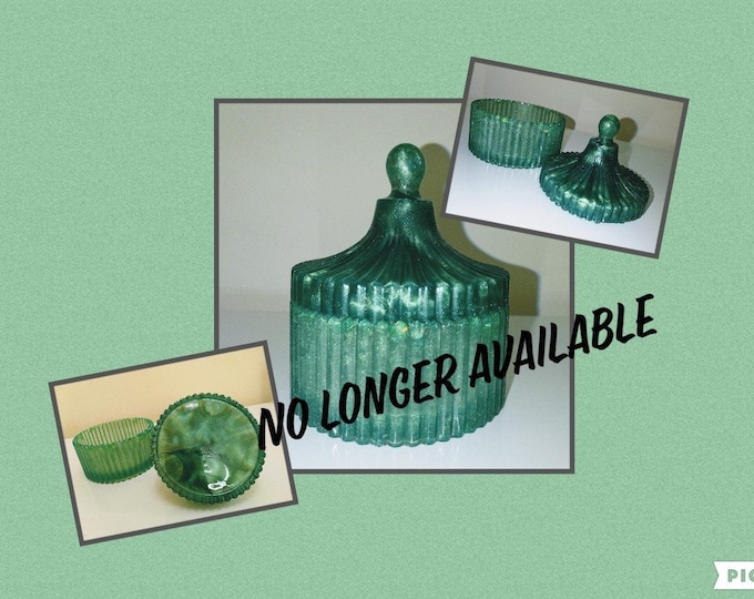 Beautiful emerald green trinket box