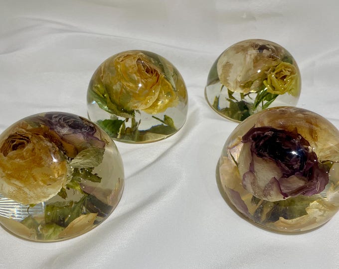 Large memorial/keepsake paperweight using real dried funeral flowers