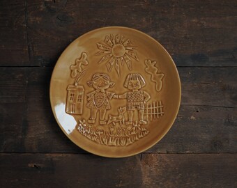 Vintage plate, ceramic plate, home decor plate, girl and boy, made in Poland, Tułowice Polish manufactory, honey brown