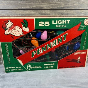 Pennant Christmas Lights SANTA CLAUS 25 Indoor Outdoor Candelabra Base in Box