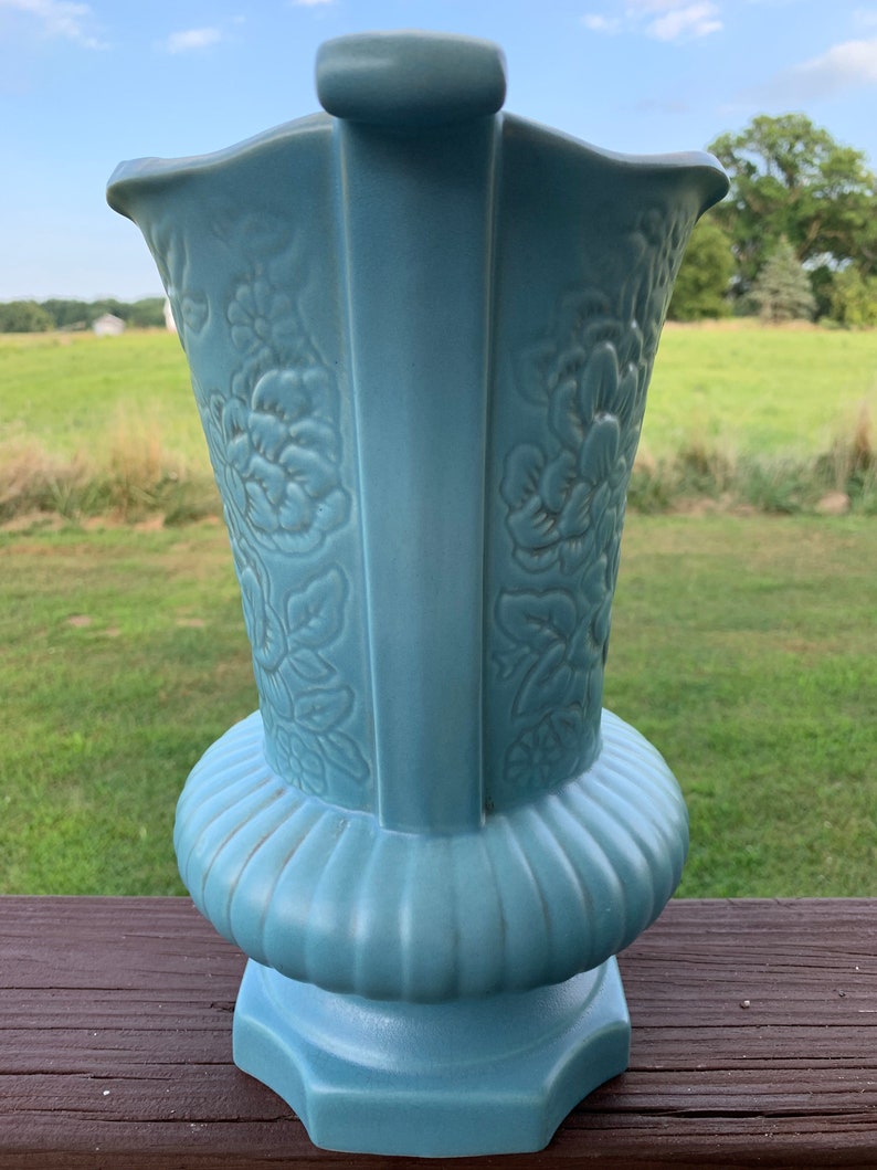 Red Wing Pottery Blue Magnolia Vase 1181 Etsy