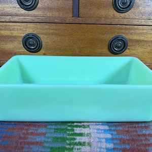 McKee Jadeite Glass Rechteckige Kühlschrankschale - GLOWS