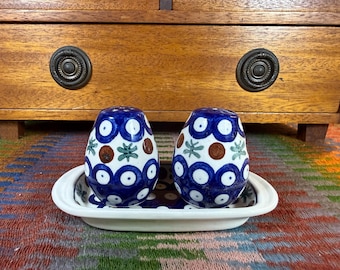 Vtg Bolesławiec Polish Pottery Salt & Pepper Shaker Set